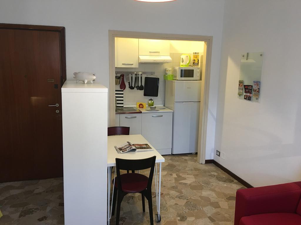 Mauro'S Studio Apartment Milan Exterior photo